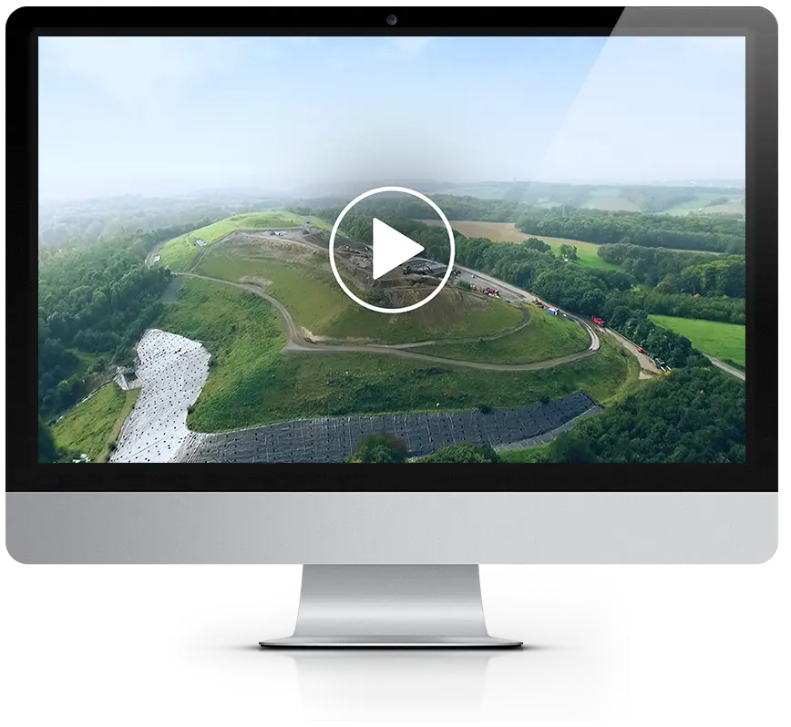 Teerhaltiger Straßenaufbruch beim Deponiebau