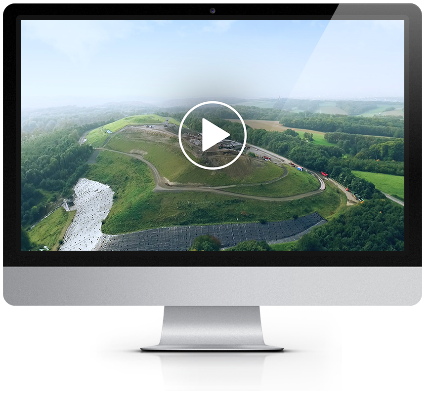 Teerhaltiger Straßenaufbruch beim Deponiebau