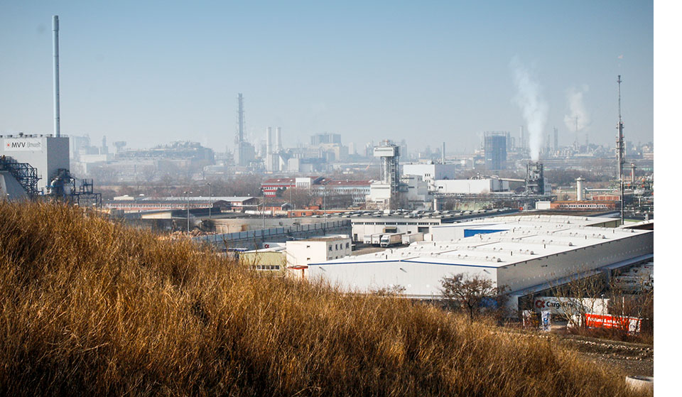 Élimination, recyclage et valorisation des cendres, scories et sables provenant de procédés industriels